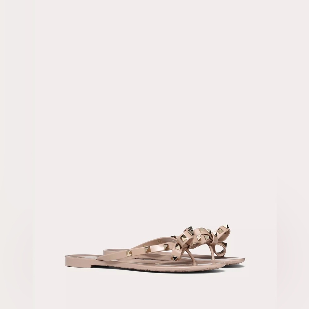 VALENTINO: RUBBER ROCKSTUD THONG - Picture 4 of 9